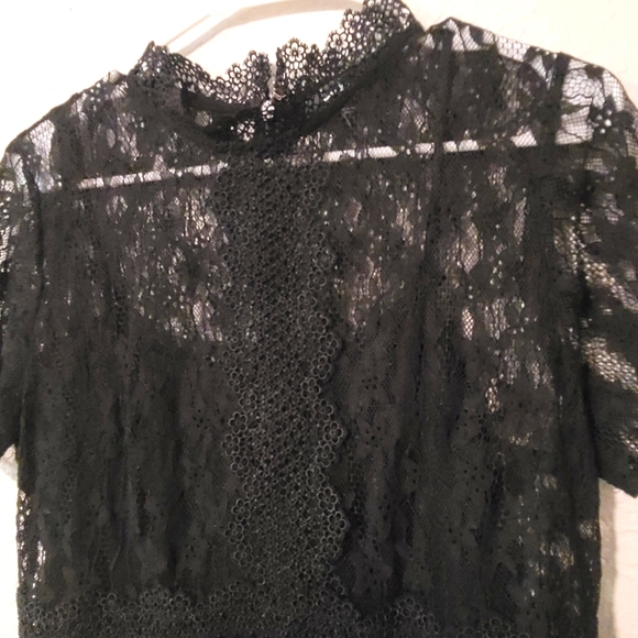 Lulus Women's Short Flirty Lace Dress with Black Lining - Size L - Picture 3 of 8